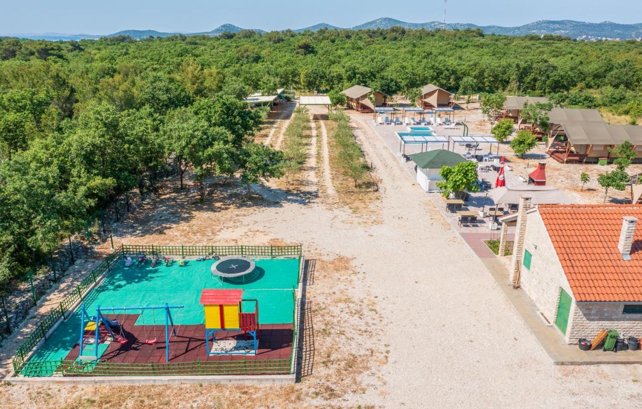 Hotel Grande Glamping Biograd Na Moru Exterior foto