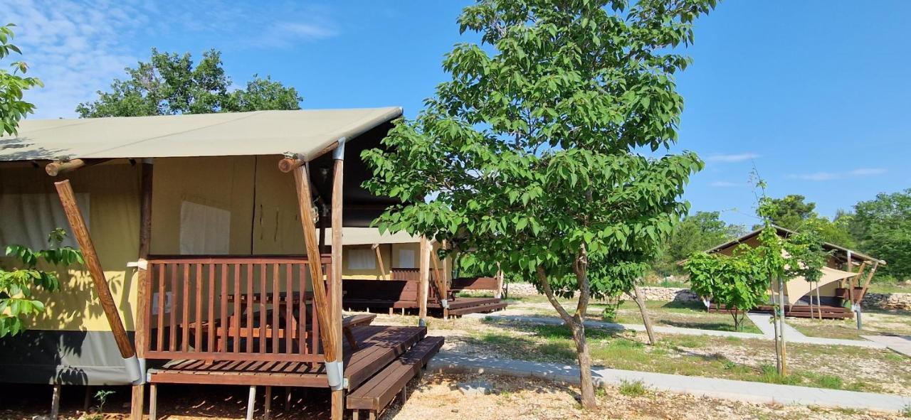 Hotel Grande Glamping Biograd Na Moru Exterior foto