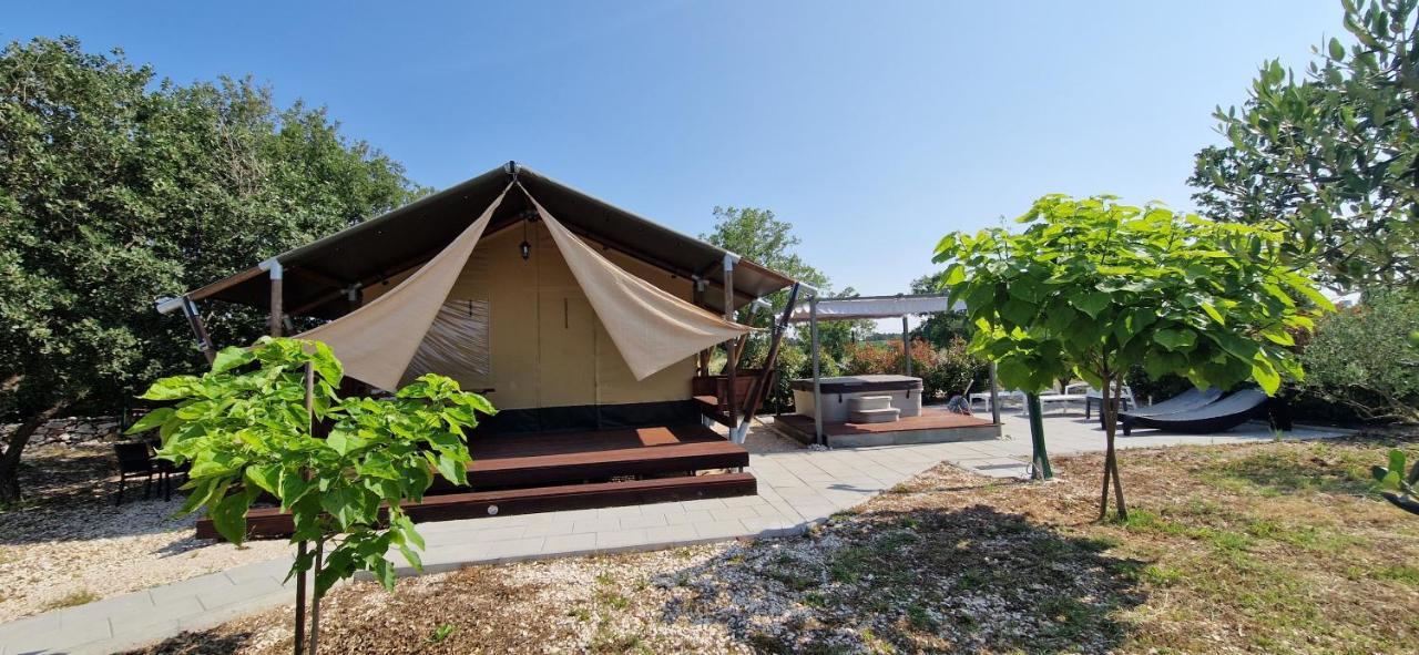 Hotel Grande Glamping Biograd Na Moru Exterior foto
