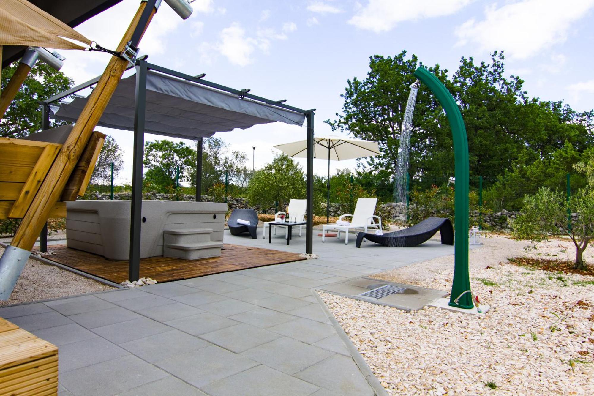 Hotel Grande Glamping Biograd Na Moru Exterior foto