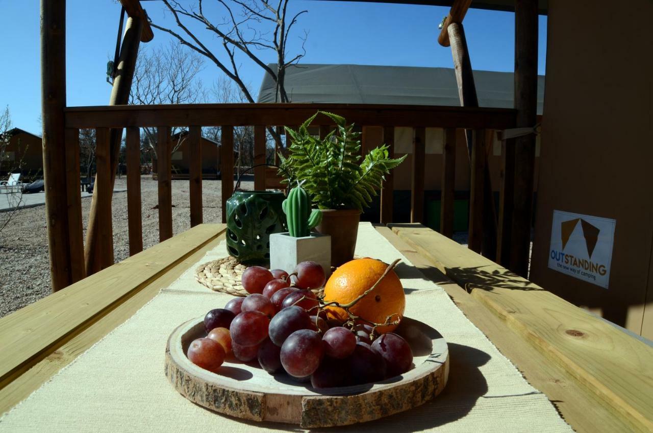 Hotel Grande Glamping Biograd Na Moru Exterior foto
